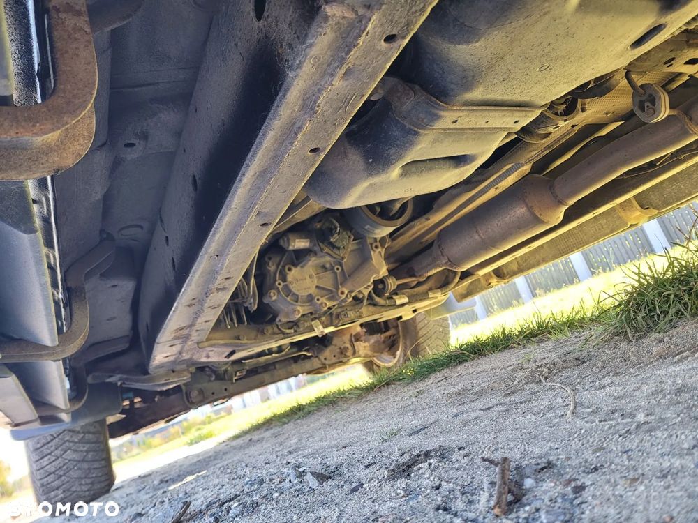 Ford Ranger XLT - 13