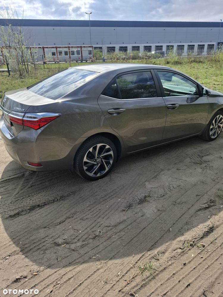 Toyota Corolla 1.6 Premium - 4