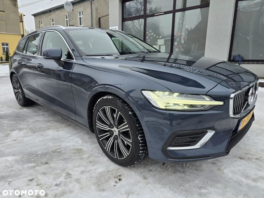 Volvo V60 T4 Geartronic R-Design - 1