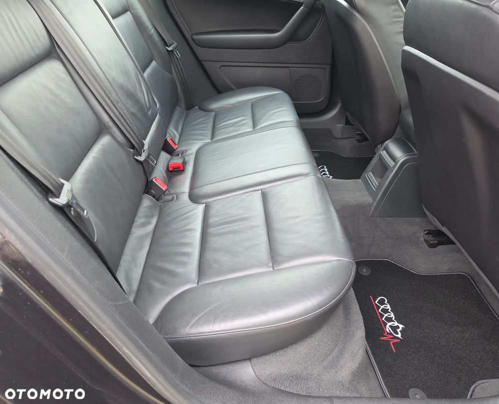 Audi A3 Sportback 1.6 TDI DPF Ambiente - 19
