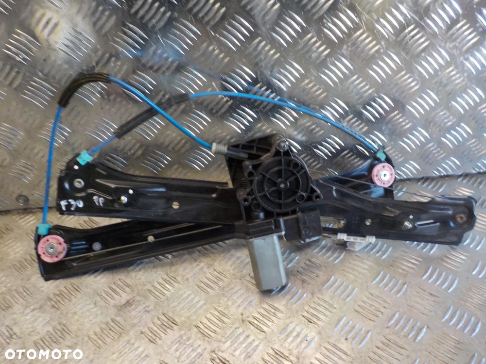 BMW F30 MECHANIZM PODNOŚNIK SZYBY SILNICZEK PRAWY PRZÓD