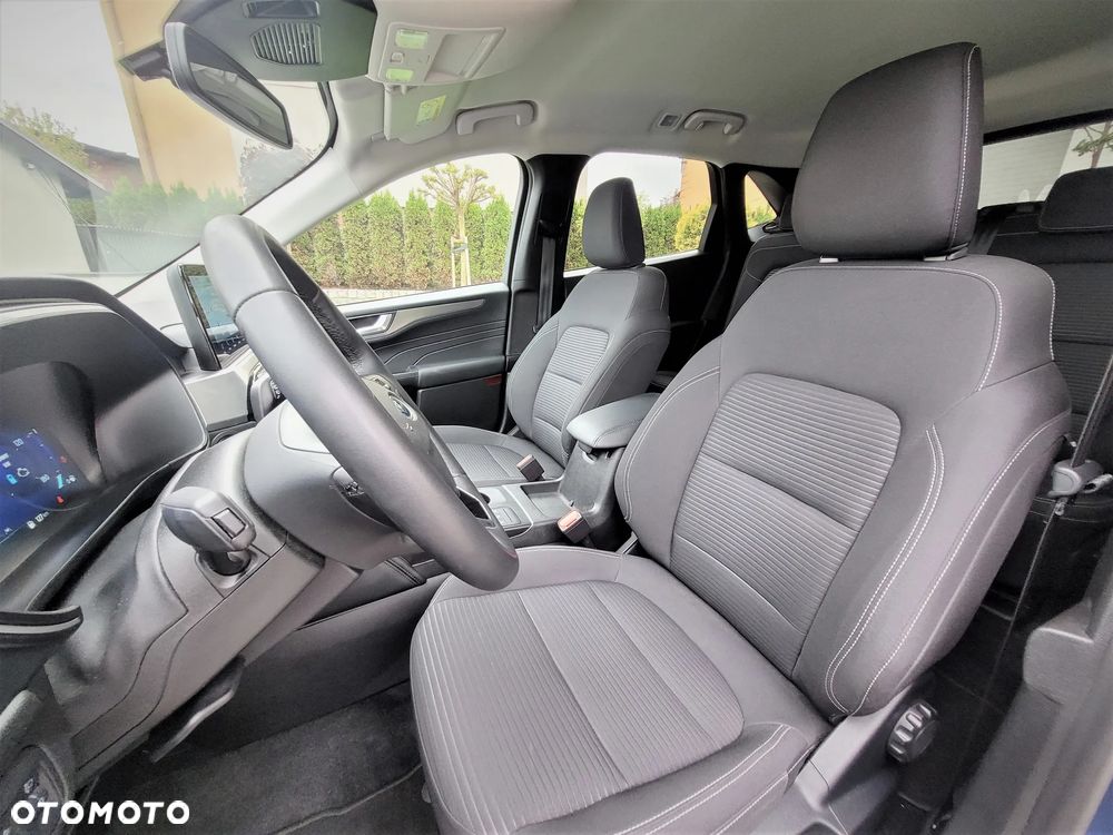Ford Kuga - 23