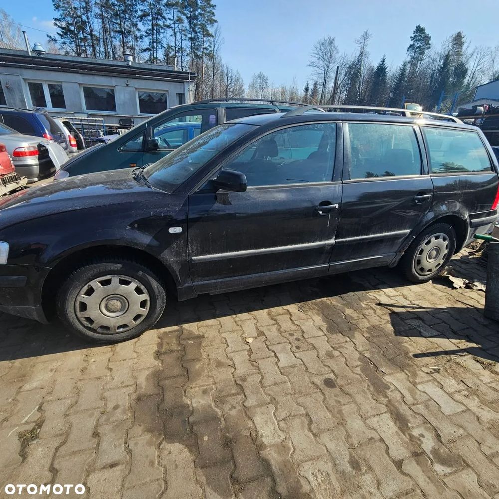VOLKSWAGEN PASSAT kombi 1999r 1,9 D 66 kW / 90 KM (kod lak: LC9Z) pojazd na części: maska, zderzak, drzwi, szyby, lusterka, chłodnica ... - 2