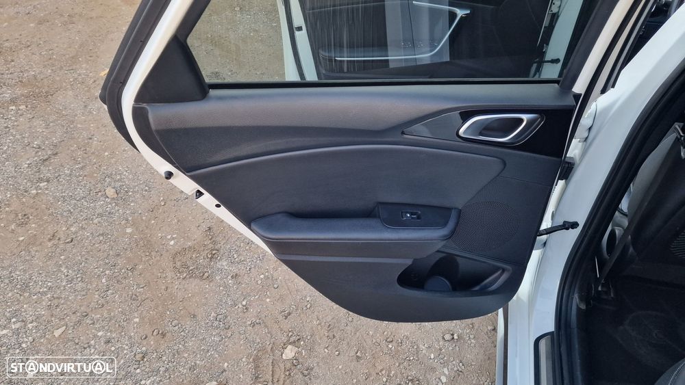 Kia ProCeed 1.0 T-GDI GT Line - 38