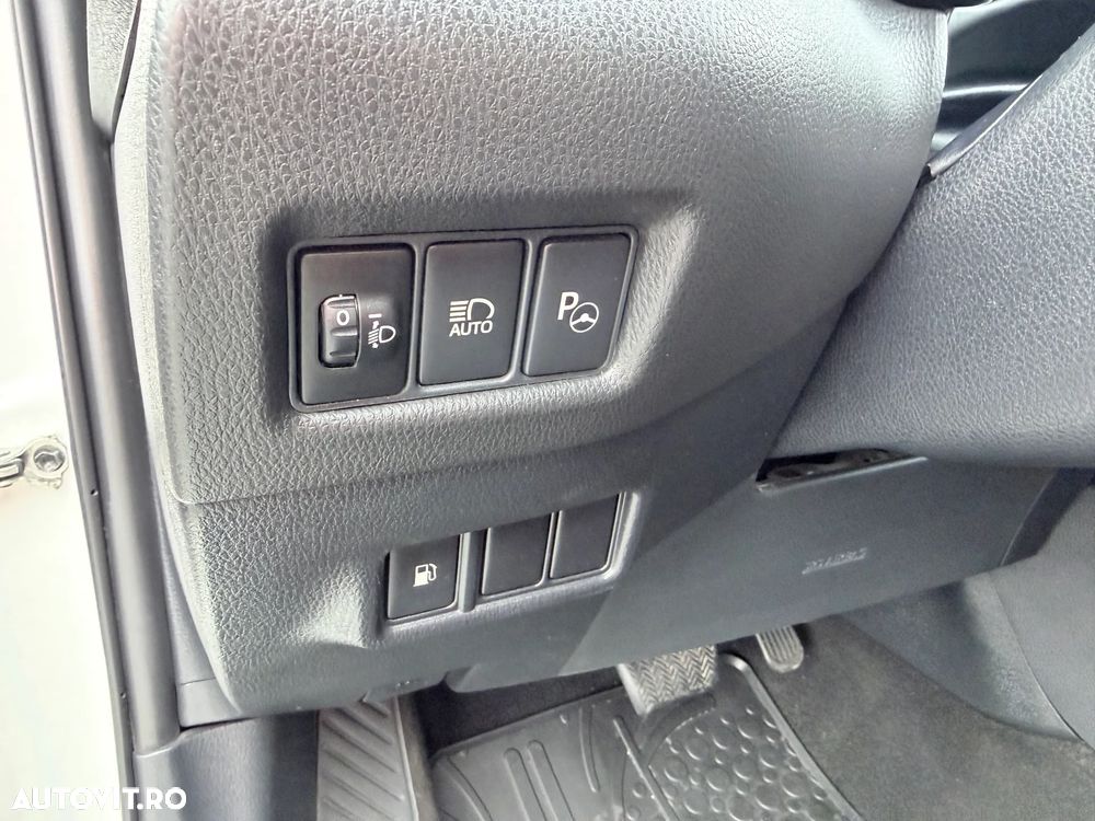 Toyota C-HR Lounge - 10