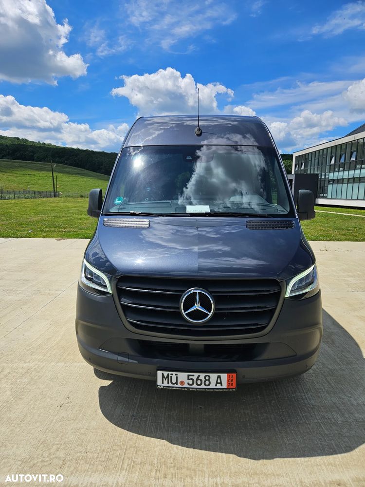 Mercedes-Benz Sprinter - 11