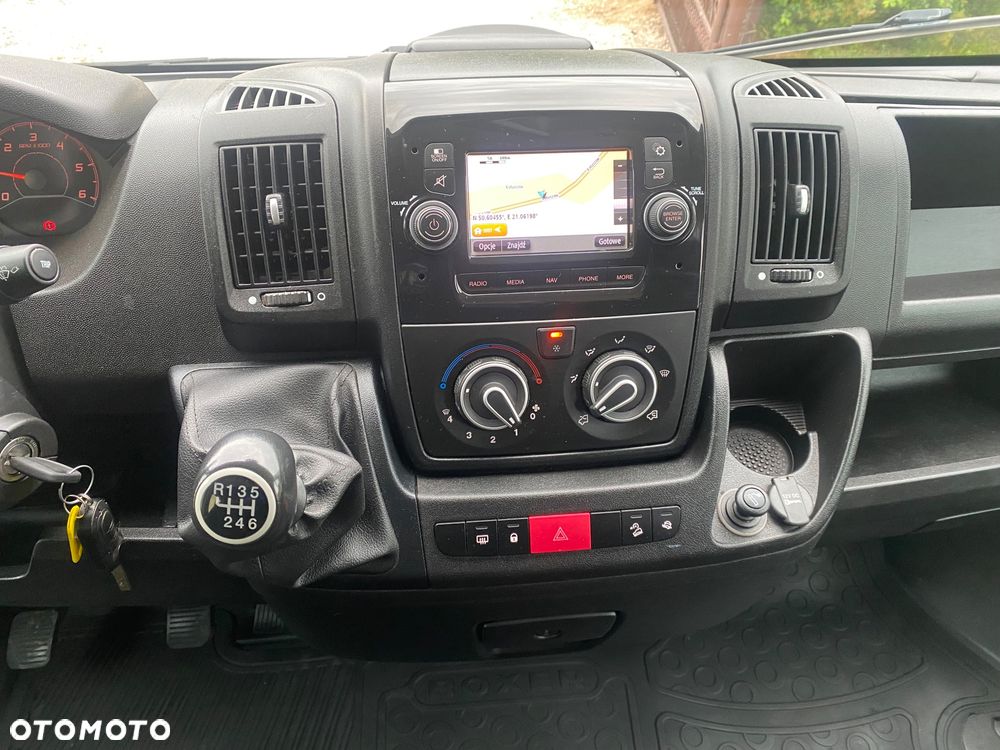 Peugeot Boxer/Ducato Maxi Doka 7osób - 17