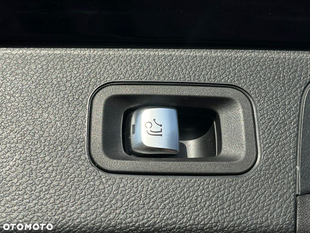 Mercedes-Benz GLC 300 e 4-Matic Business Edition - 14