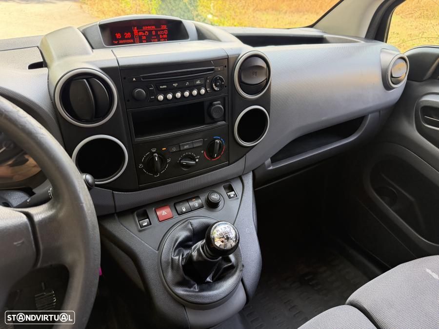 Peugeot Partner 1.6 BlueHDi 3Lugares - 10