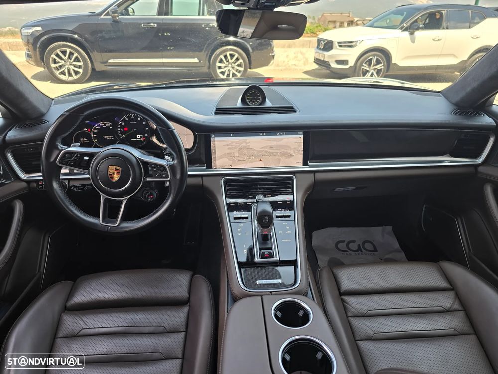 Porsche Panamera 4 E-Hybrid - 14