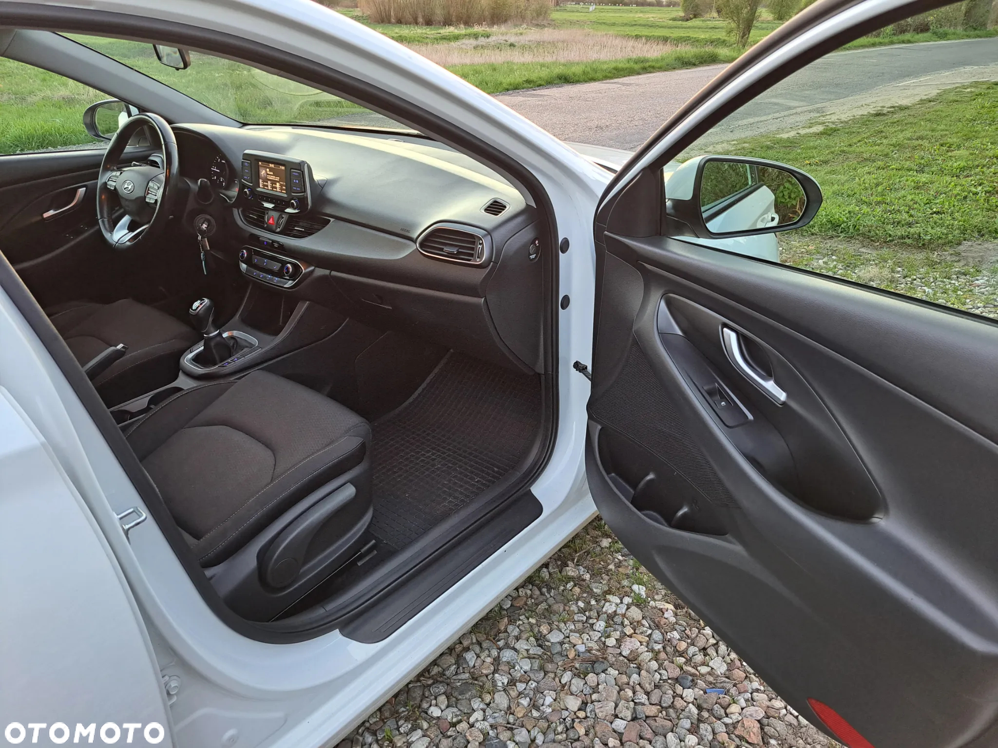 Hyundai i30 1.6 CRDi BlueDrive Comfort - 4