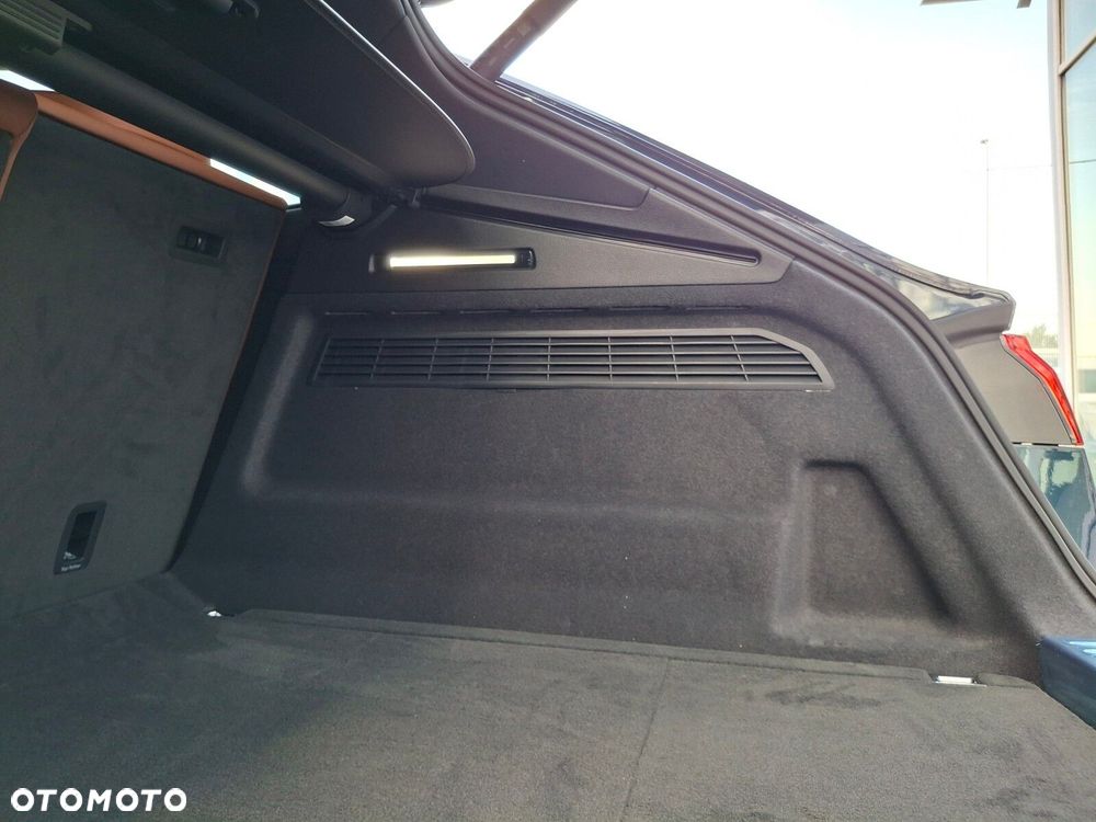 Audi Q8 - 11