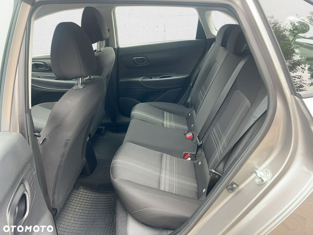 Hyundai i20 - 20