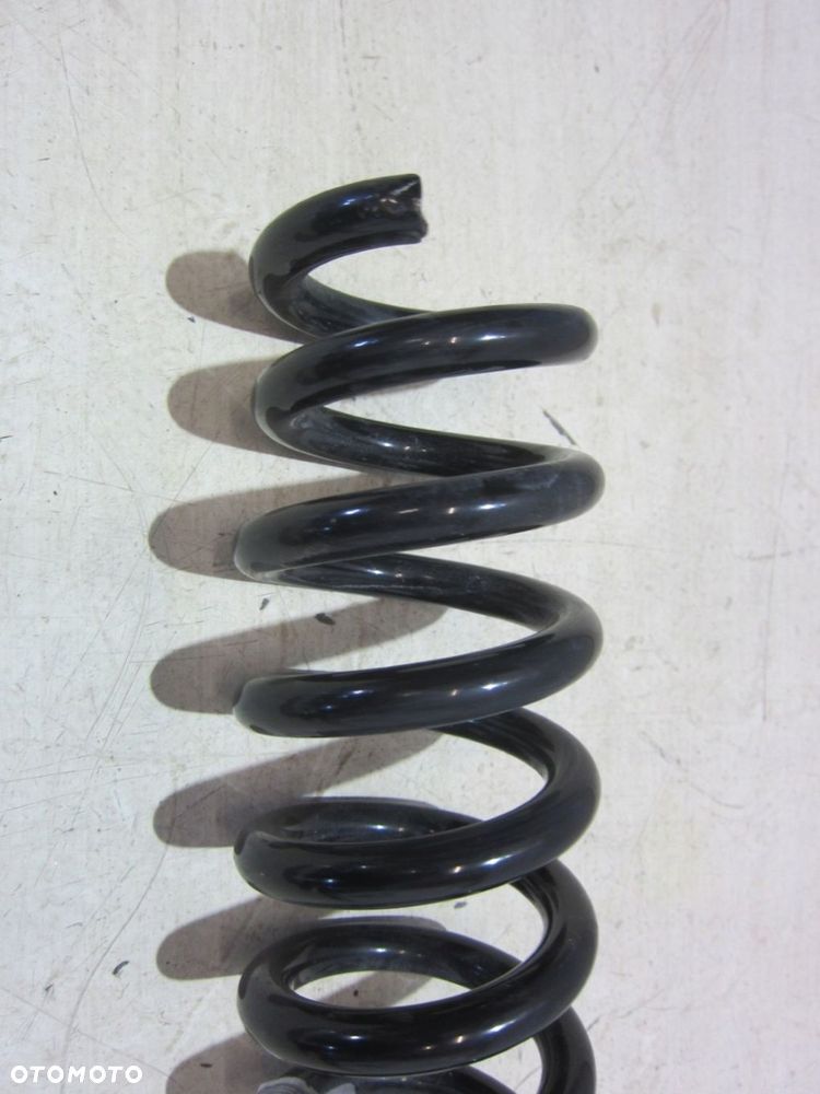 BMW F22 F22 M SPRĘŻYNA ZAWIESZENIA TYLNEGO 6865640 - 6
