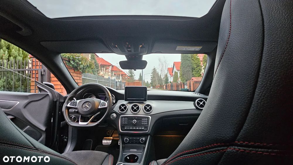 Mercedes-Benz CLA 200 7G-DCT AMG Line - 7