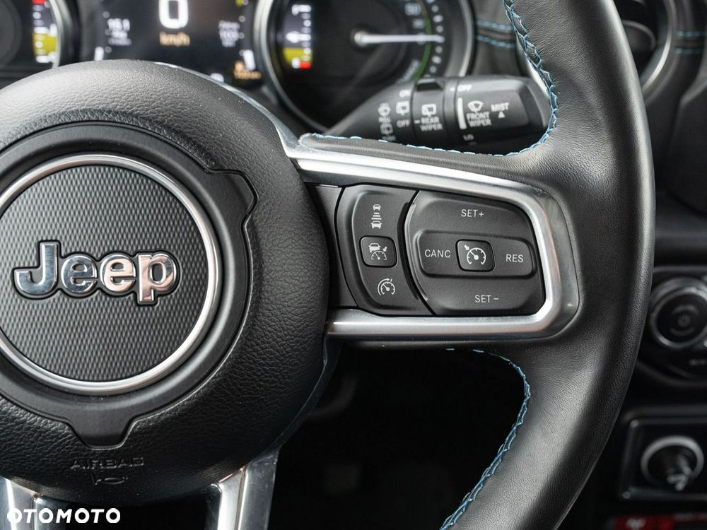 Jeep Wrangler - 15