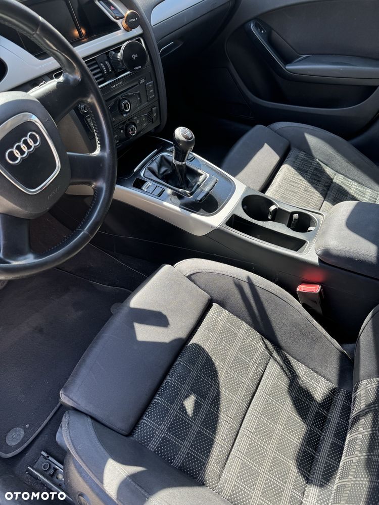 Audi A4 Avant - 8