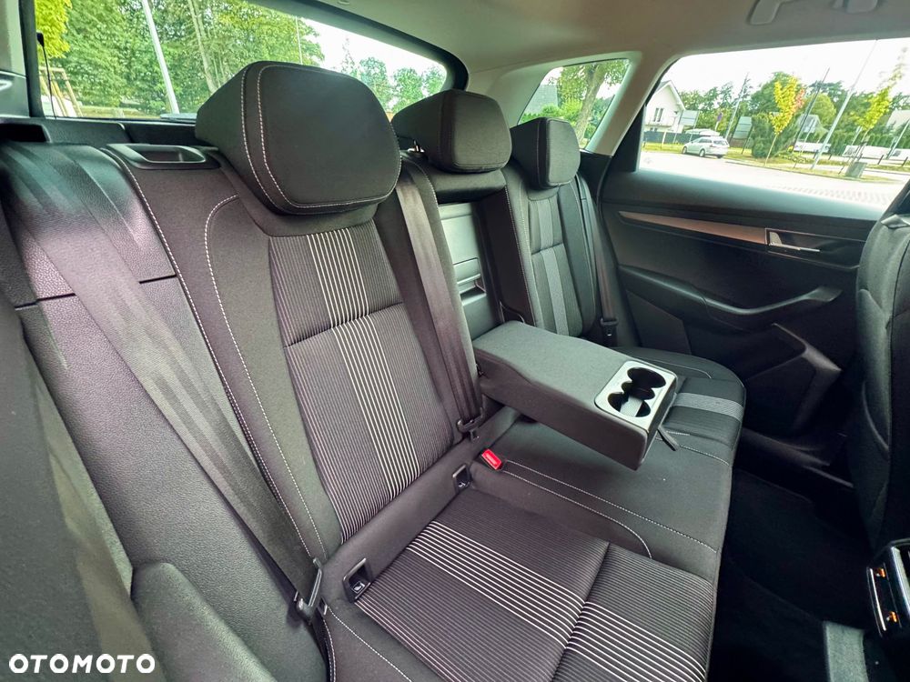 Skoda Karoq 1.5 TSI DSG Ambition - 8