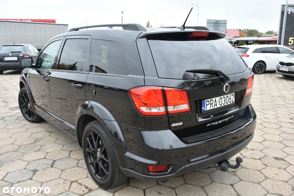 Fiat Freemont 2.0 Multijet 16V DPF Automatik Allrad Black Code - 4