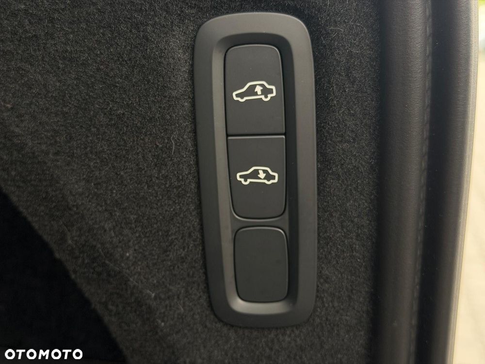 Volvo XC 90 - 36