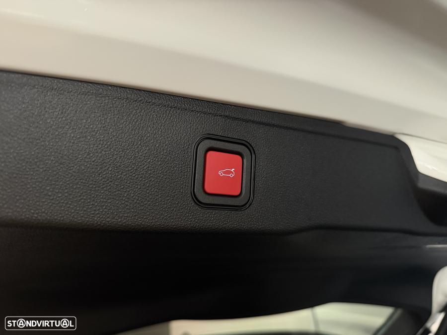 Jeep Avenger 1.2 GSE T3 Summit - 9