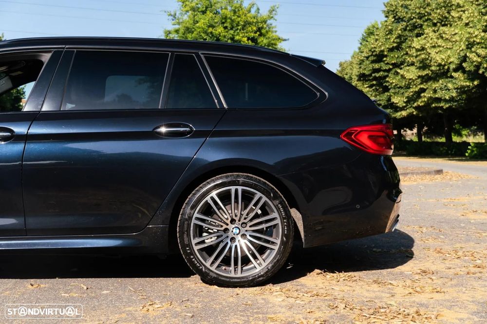 BMW 520 d Pack Desportivo M Auto - 39