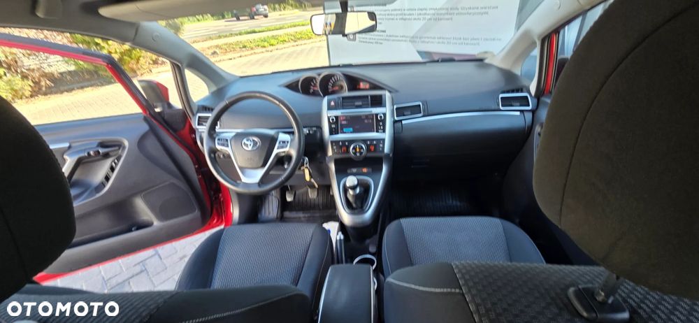 Toyota Verso 2.0 D-4D 5-Sitzer Executive - 30