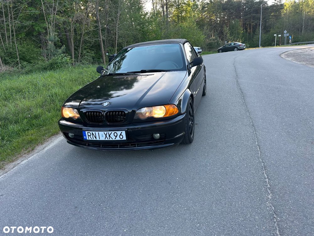BMW Seria 3 323i - 4