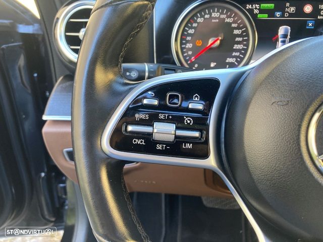 Mercedes-Benz E 300 de 9G-TRONIC AMG Line - 19