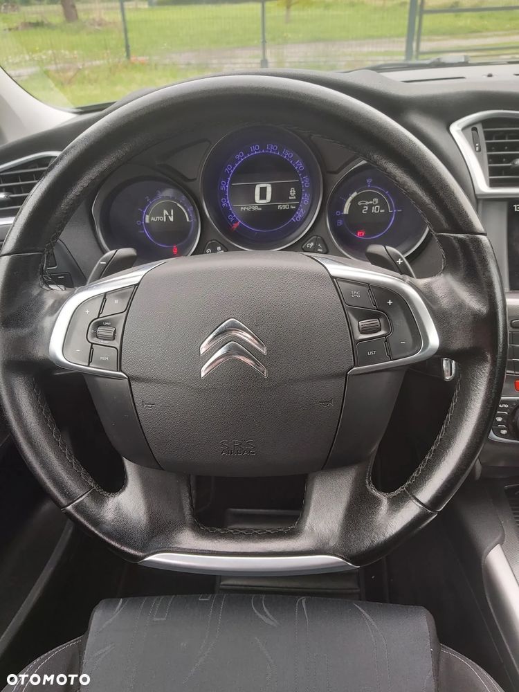 Citroën C4 e-HDi 115 ETG6 Exclusive - 25