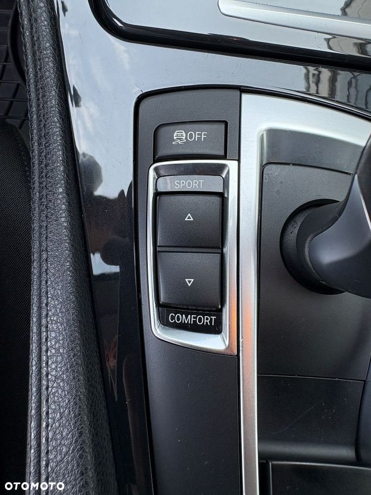BMW Seria 5 520d - 13