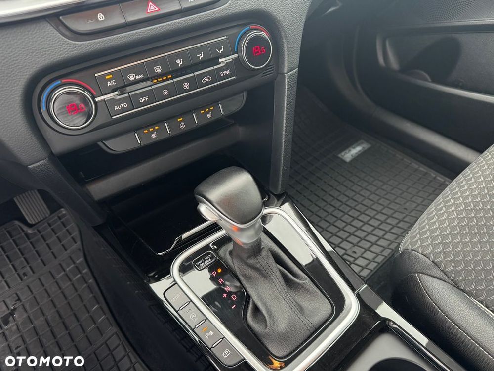 Kia Ceed 1.5 T-GDI Tribute DCT - 14