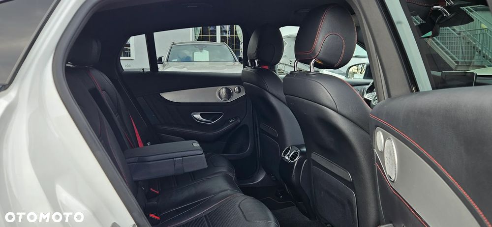 Mercedes-Benz GLC AMG 43 4Matic 9G-TRONIC - 17