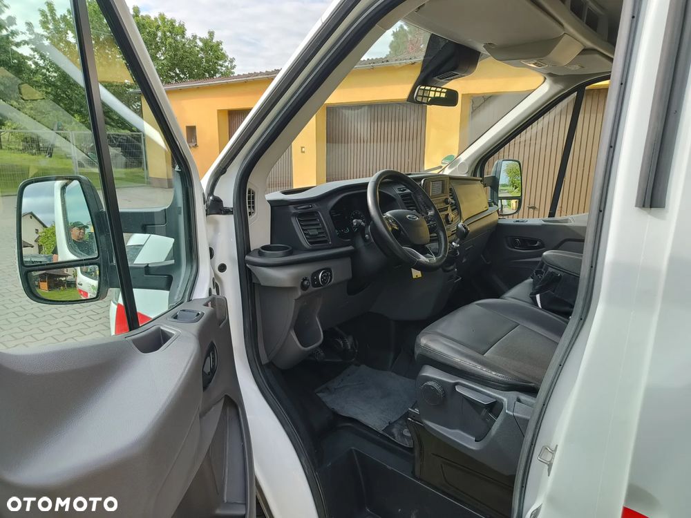 Ford Transit - 11