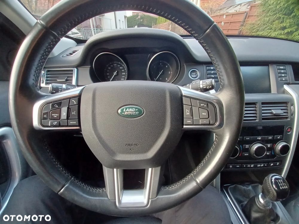 Land Rover Discovery Sport - 17