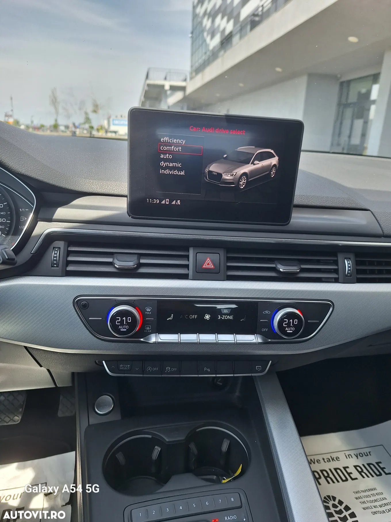 Audi A4 Avant 2.0 TDI quattro S tronic Sport - 8