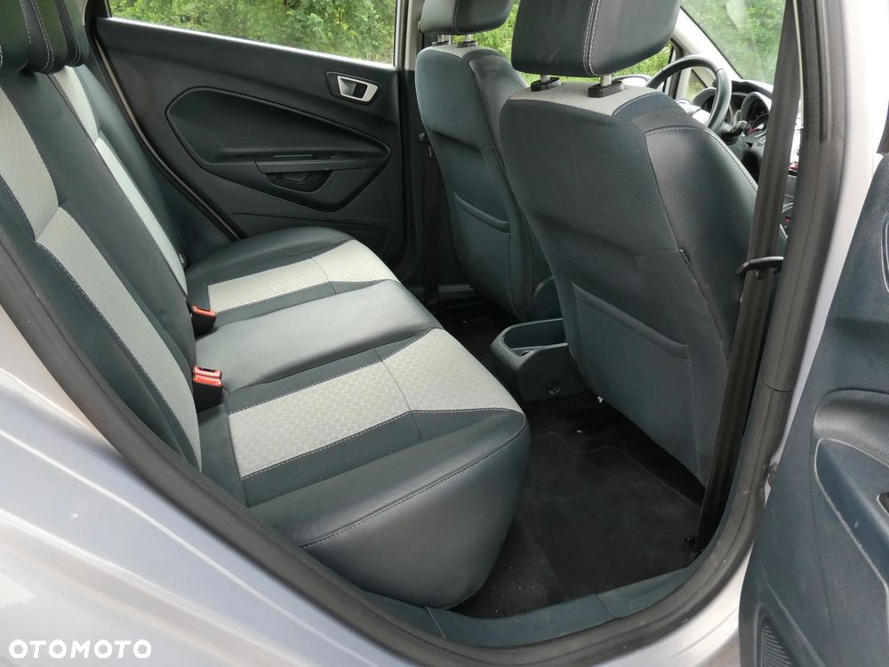 Ford Fiesta 1.25 Titanium EU5 - 24