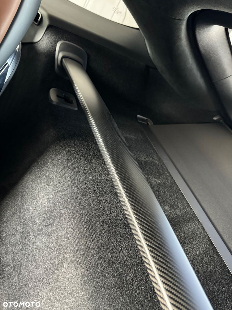 Mercedes-Benz AMG GT S - 24