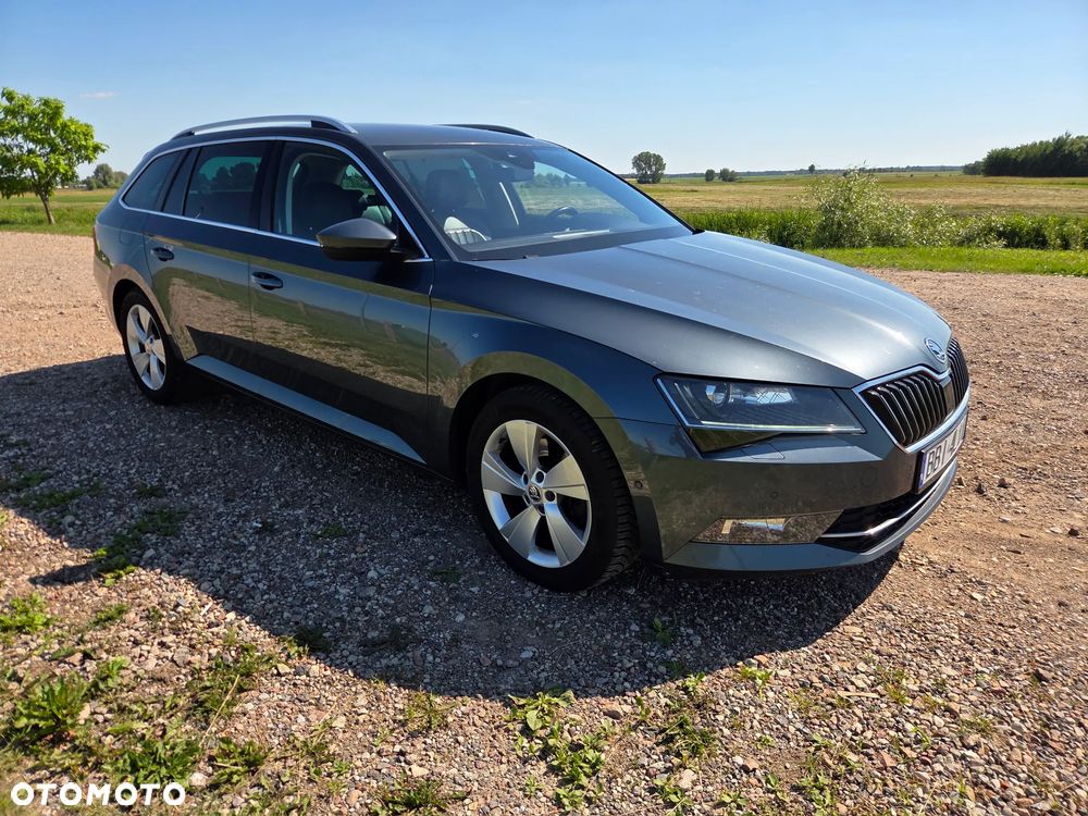 Skoda Superb 1.6 TDI Ambition - 2