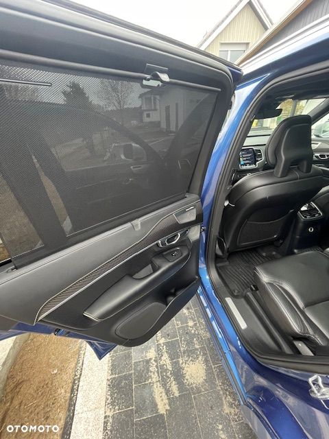 Volvo XC 90 T8 AWD Plug-In Hybrid R-Design 7os - 24