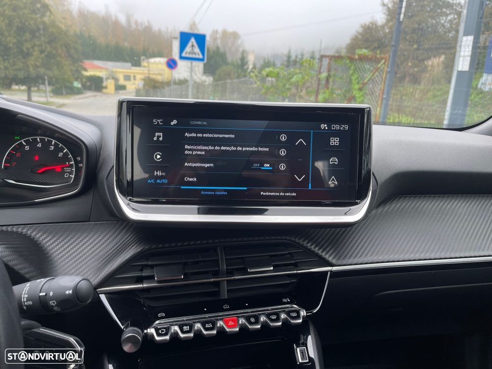 Peugeot 2008 1.2 PureTech Active - 30