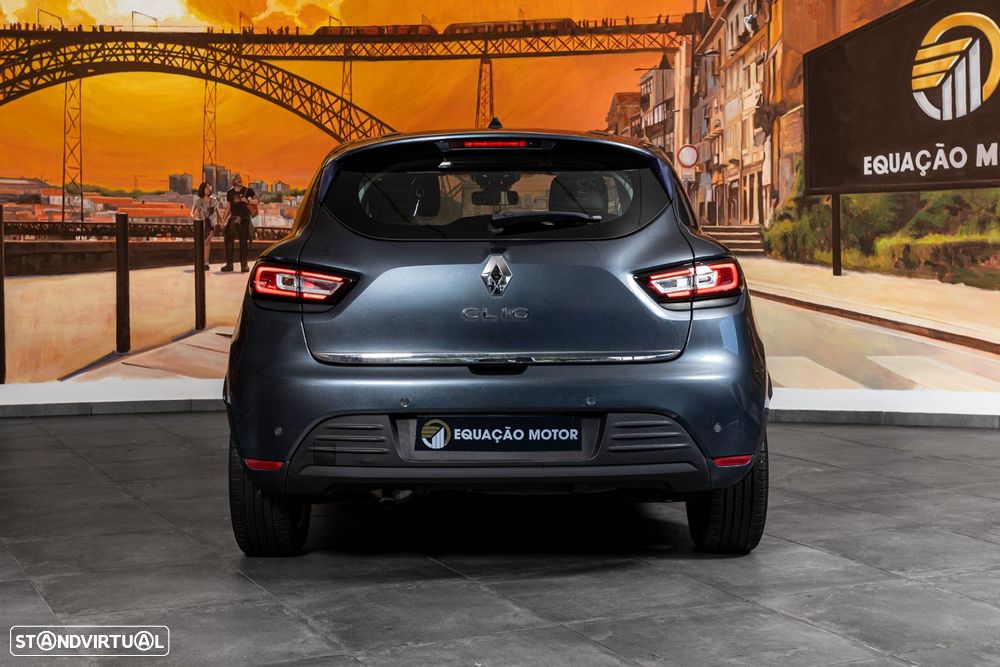 Renault Clio - 5