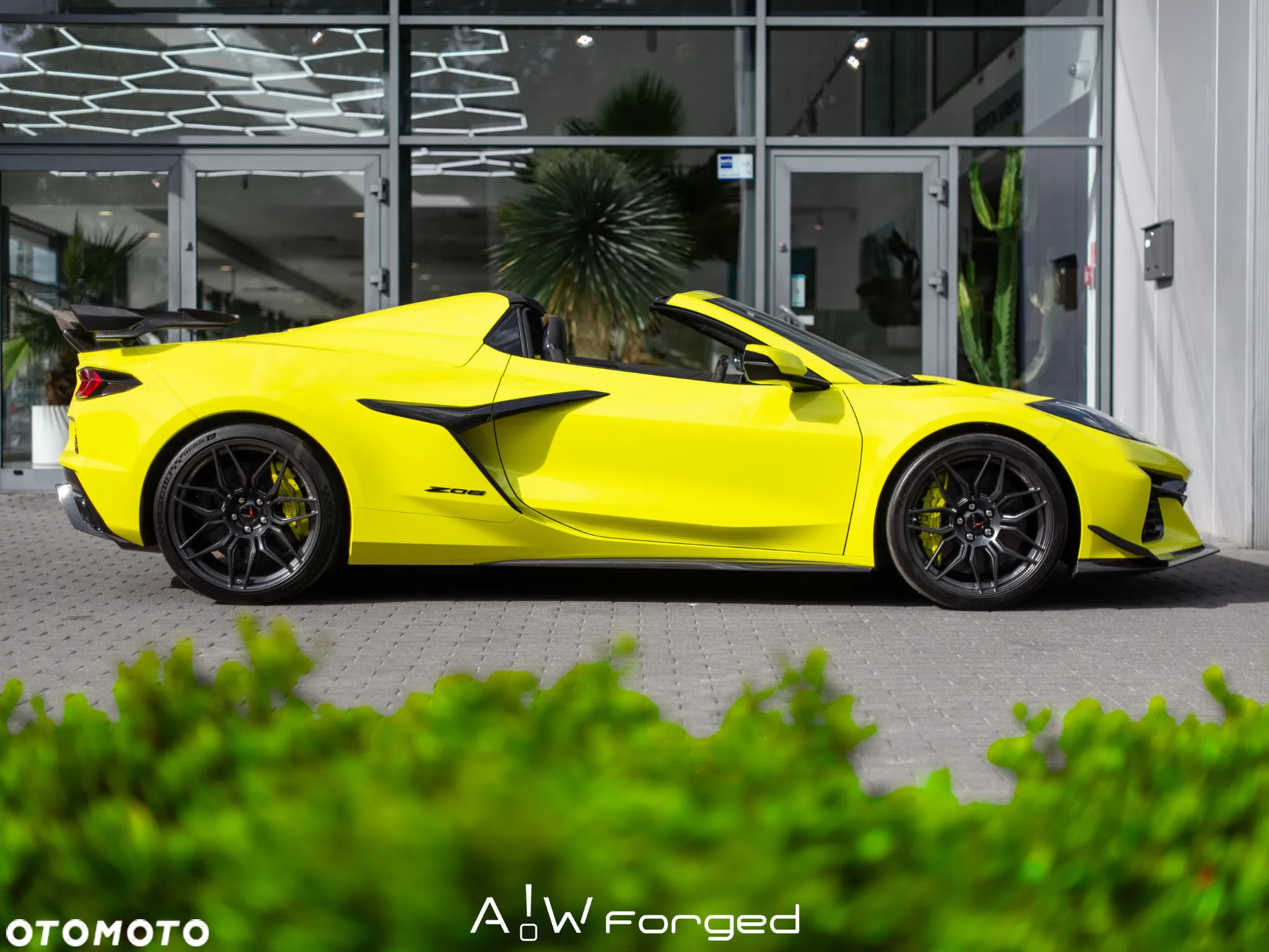 Chevrolet Corvette - 9