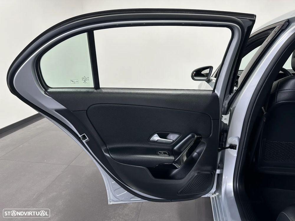 Mercedes-Benz A 180 d Progressive - 38