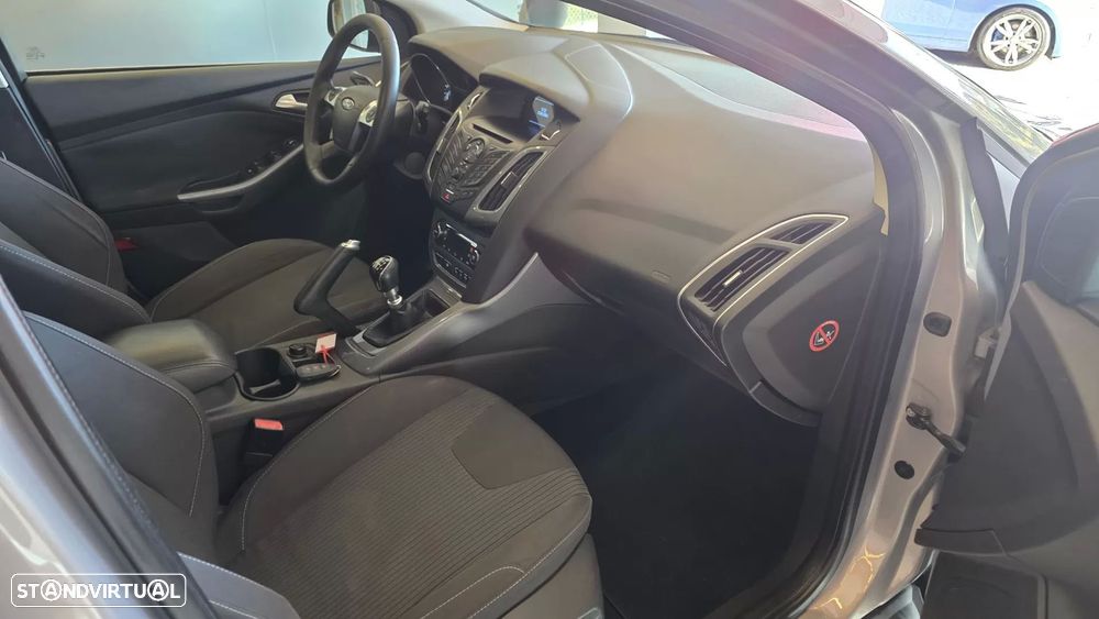 Ford Focus SW 1.6 TDCi Titanium - 52