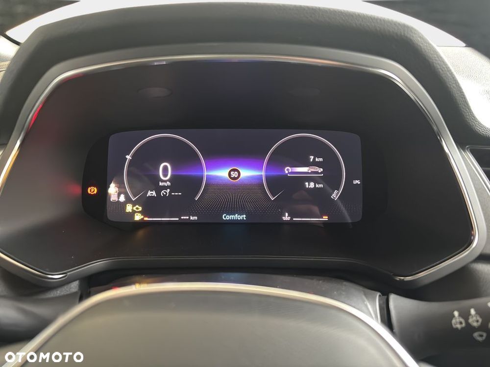 Renault Captur - 13