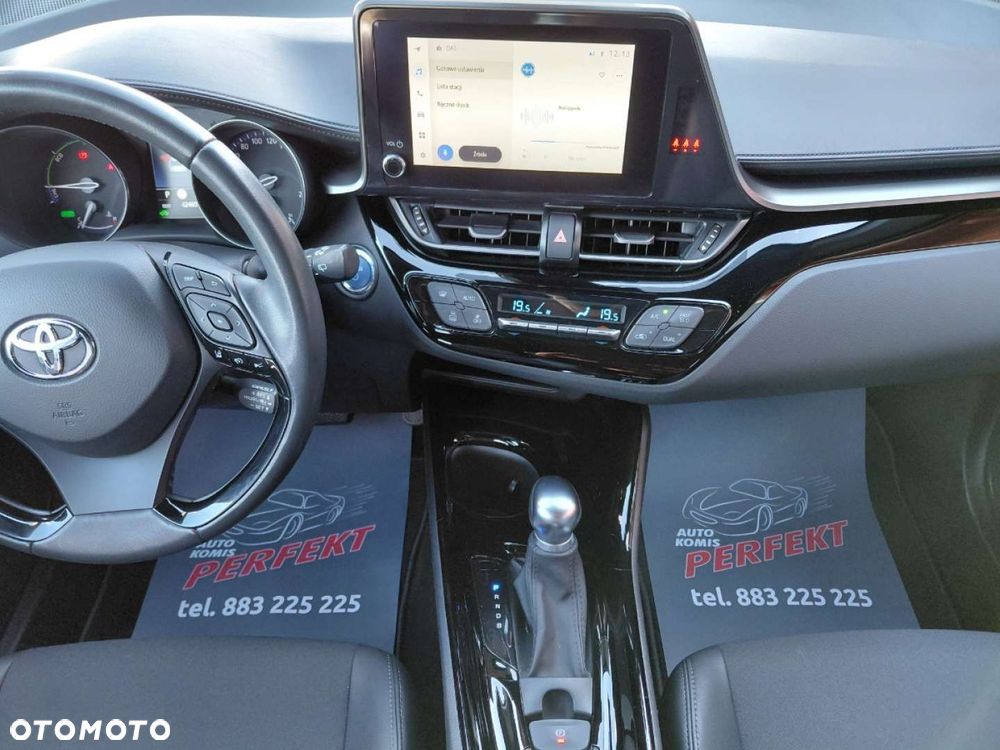 Toyota C-HR - 21