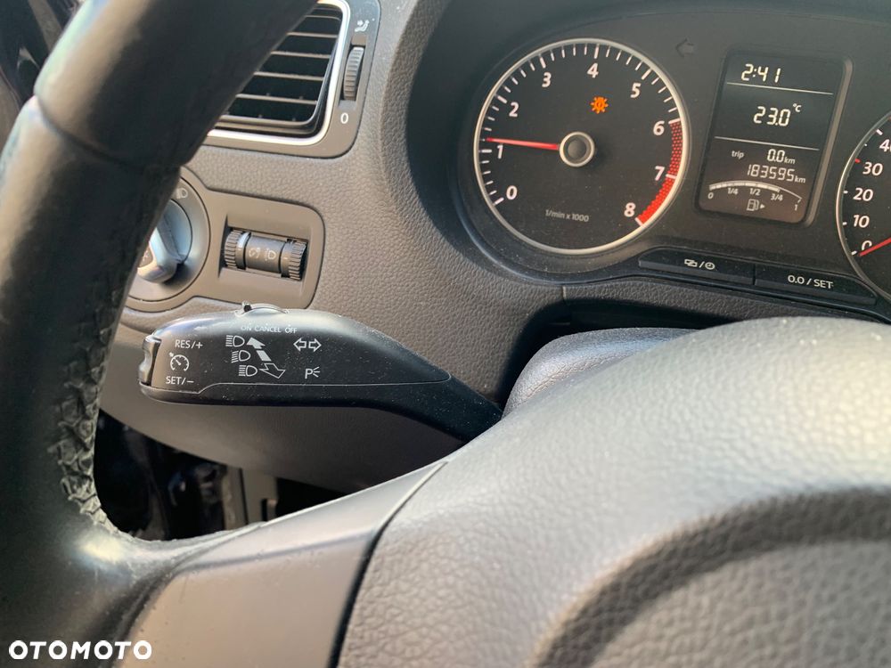 Volkswagen Polo 1.2 TSI BMT Comfortline - 25