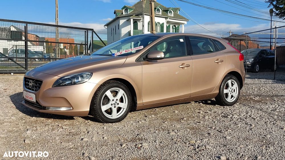 Volvo V40 D2 - 5