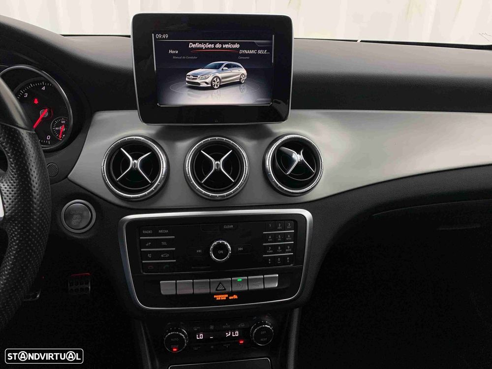 Mercedes-Benz CLA 180 d Shooting Brake AMG Line - 9
